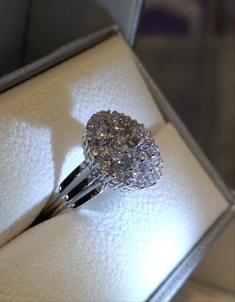 Anniversary Ring 04