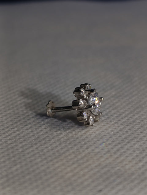 Moissanite nosepin 1