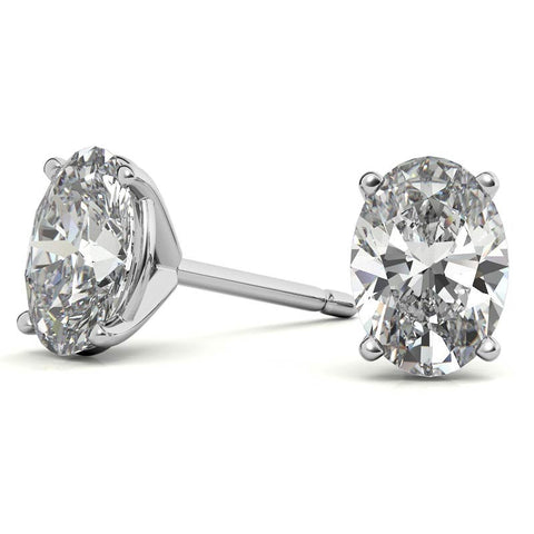 Oval cut Moissanite stud