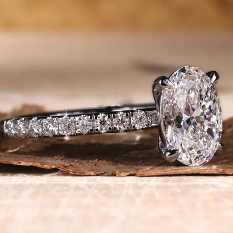Lab grwon diamond oval Ring