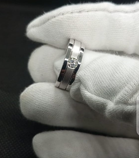 Engagement band