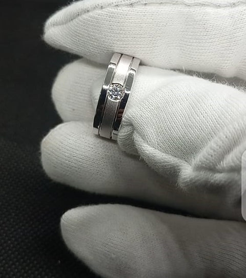 Engagement band
