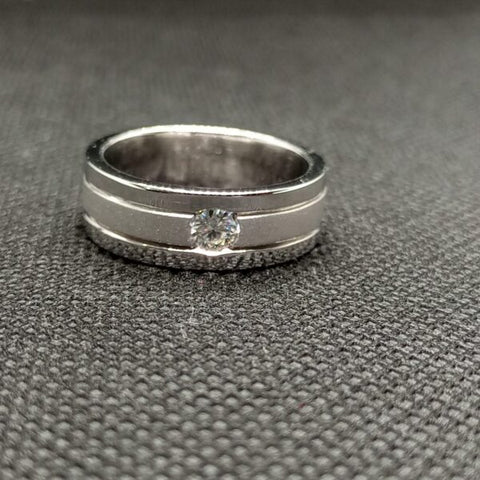Engagement band